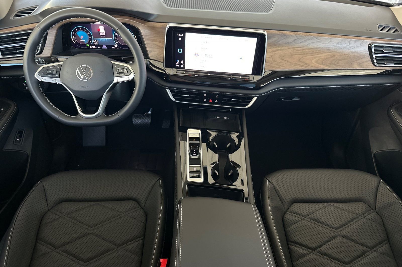 New 2026  Volkswagen SE w/Technology image 13
