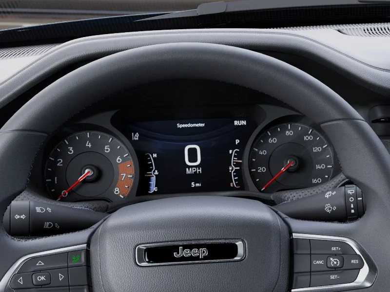 New 2026 Fathom Blue Pearl-Coat Exterior Paint Jeep Latitude image 17