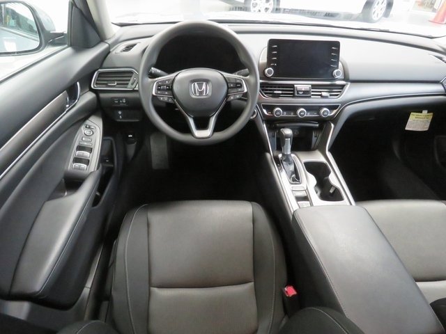 Used 2021 Lunar Silver Metallic Honda LX image 19