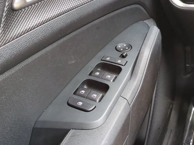 Certified Used 2025 Gray Kia LX image 22