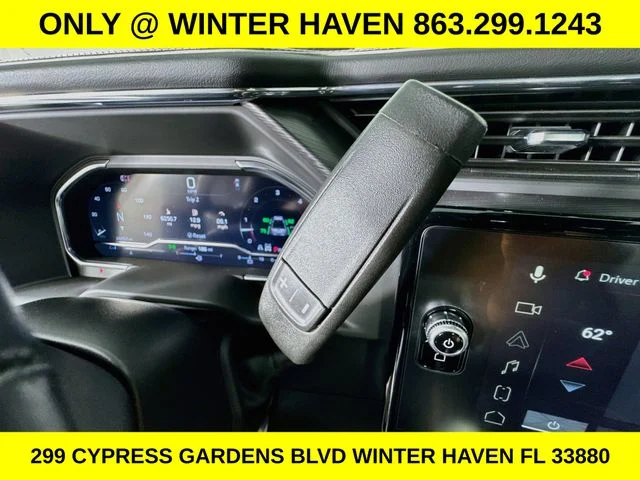 Used 2025 Silver GMC Denali Ultimate image 17
