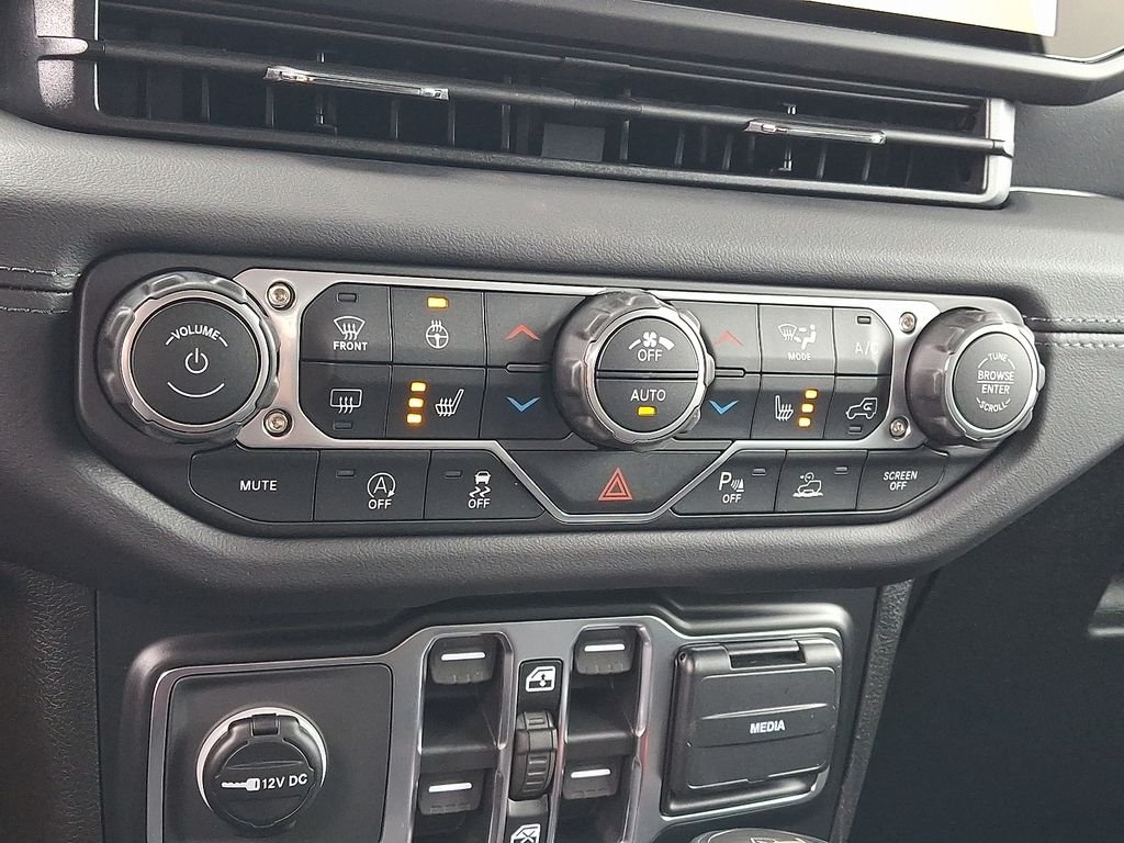 New 2026 41 Exterior Paint Jeep Sahara image 11
