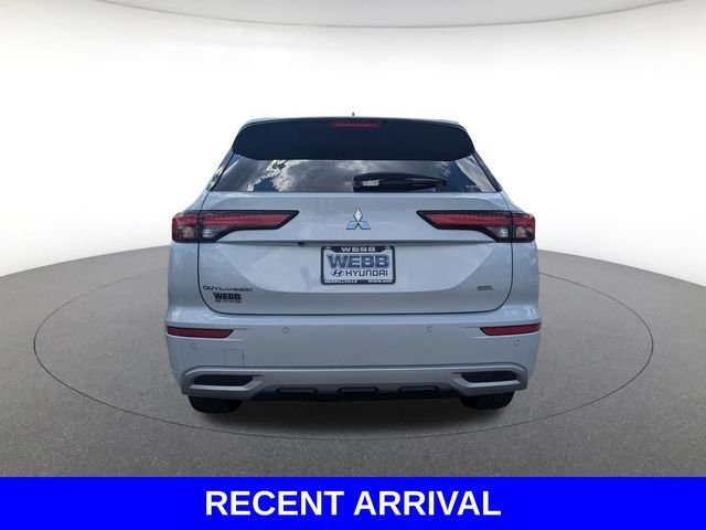 Used 2024  Mitsubishi SEL image 9