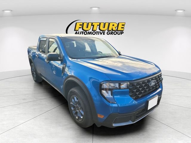 Certified Used 2025 Blue Ford XLT image 1
