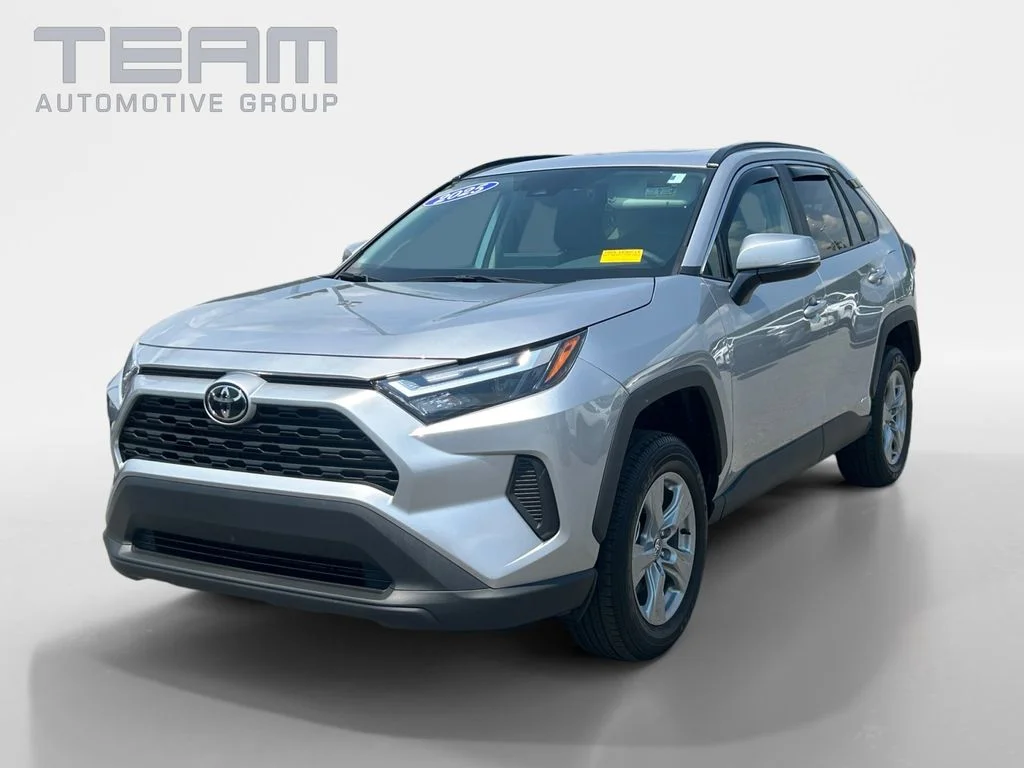 Used 2025 Silver Toyota XLE image 3