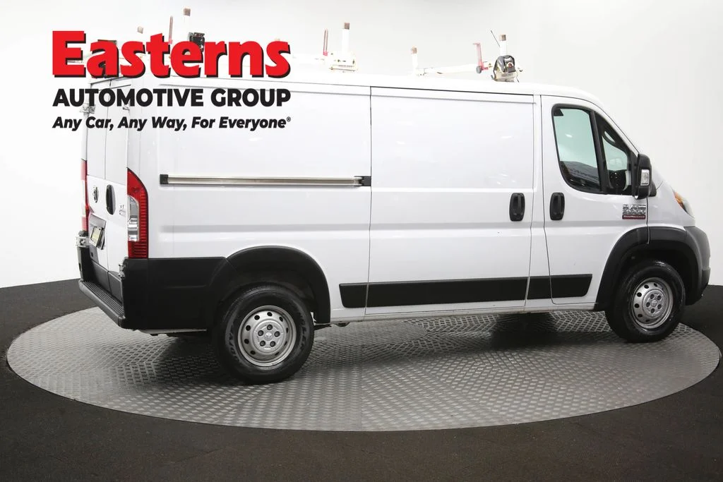 Used 2021 White Ram Base image 41
