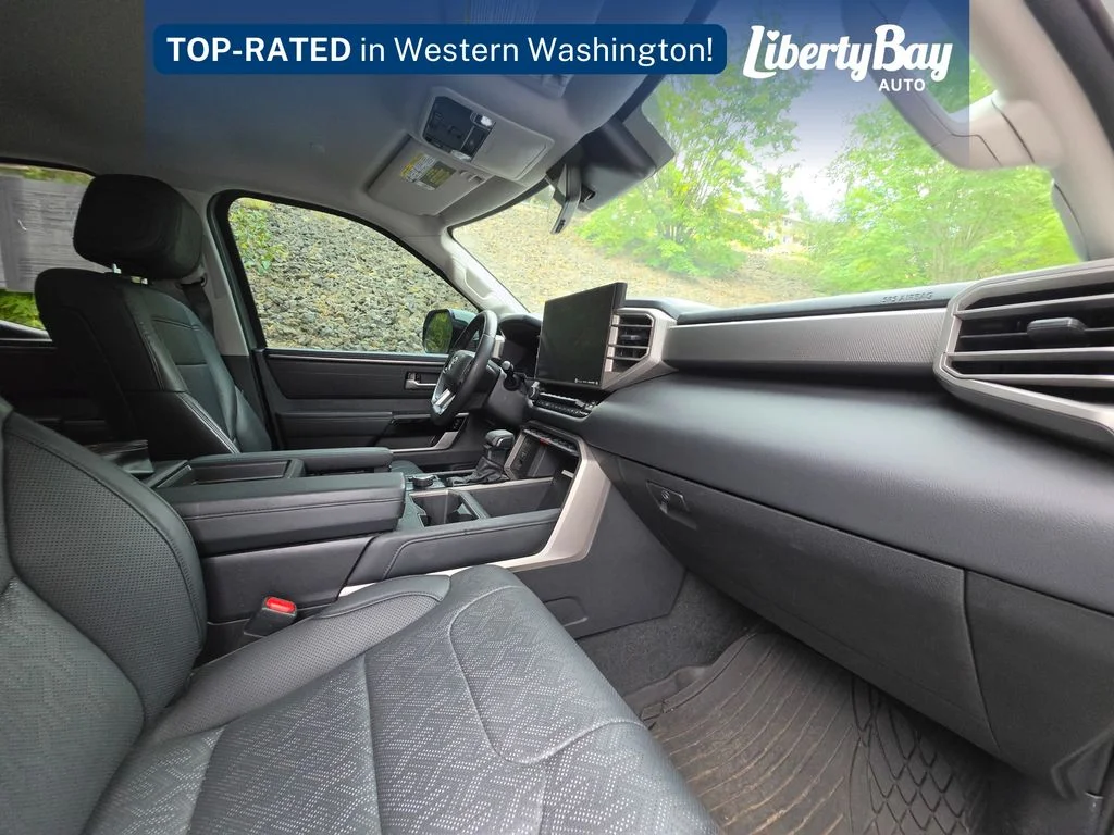 Used 2022  Toyota Limited image 16