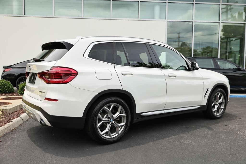 Used 2020 Alpine White BMW xDrive30i image 7