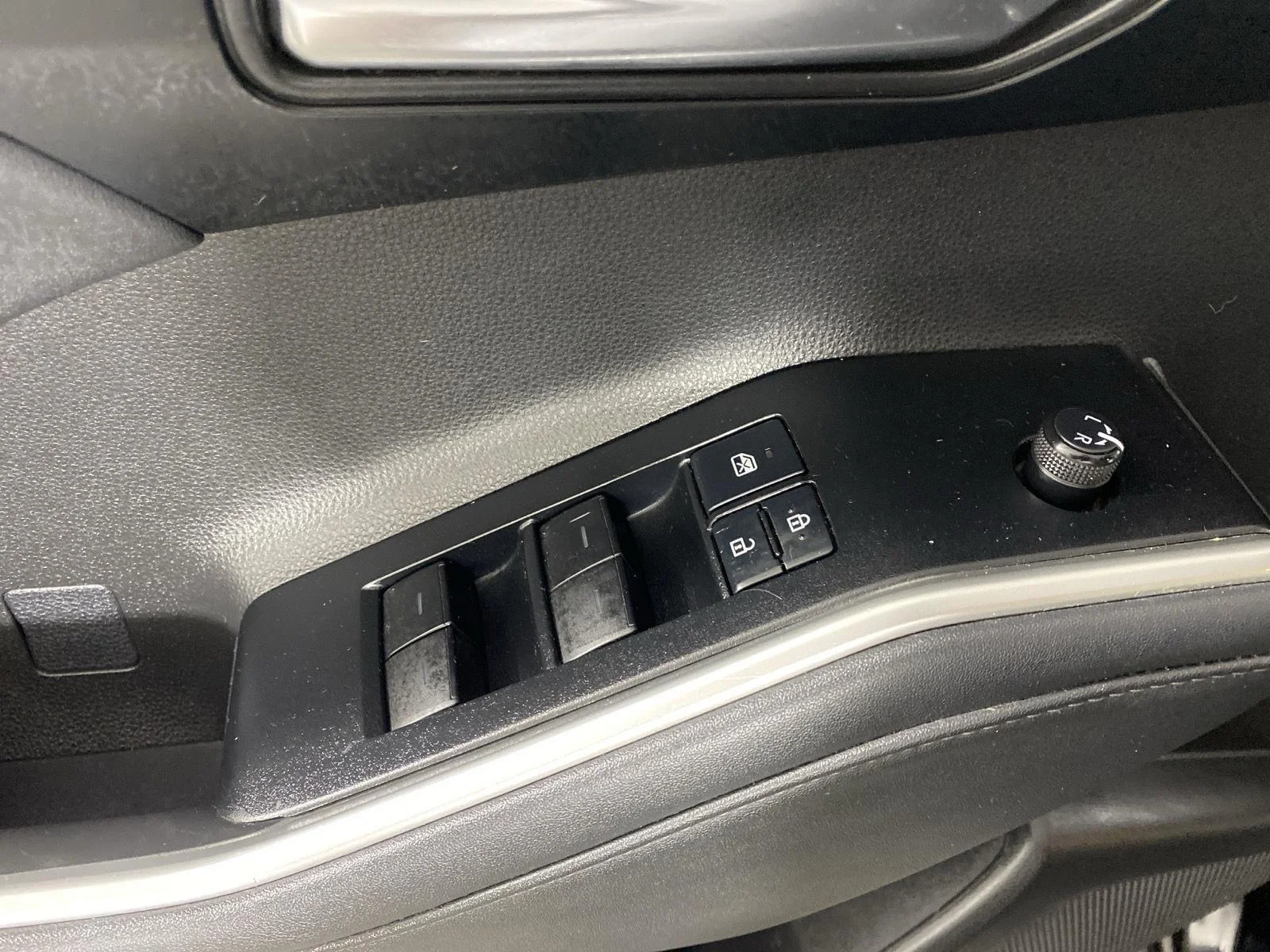 Used 2021 Midnight Black Metallic Toyota XSE image 22