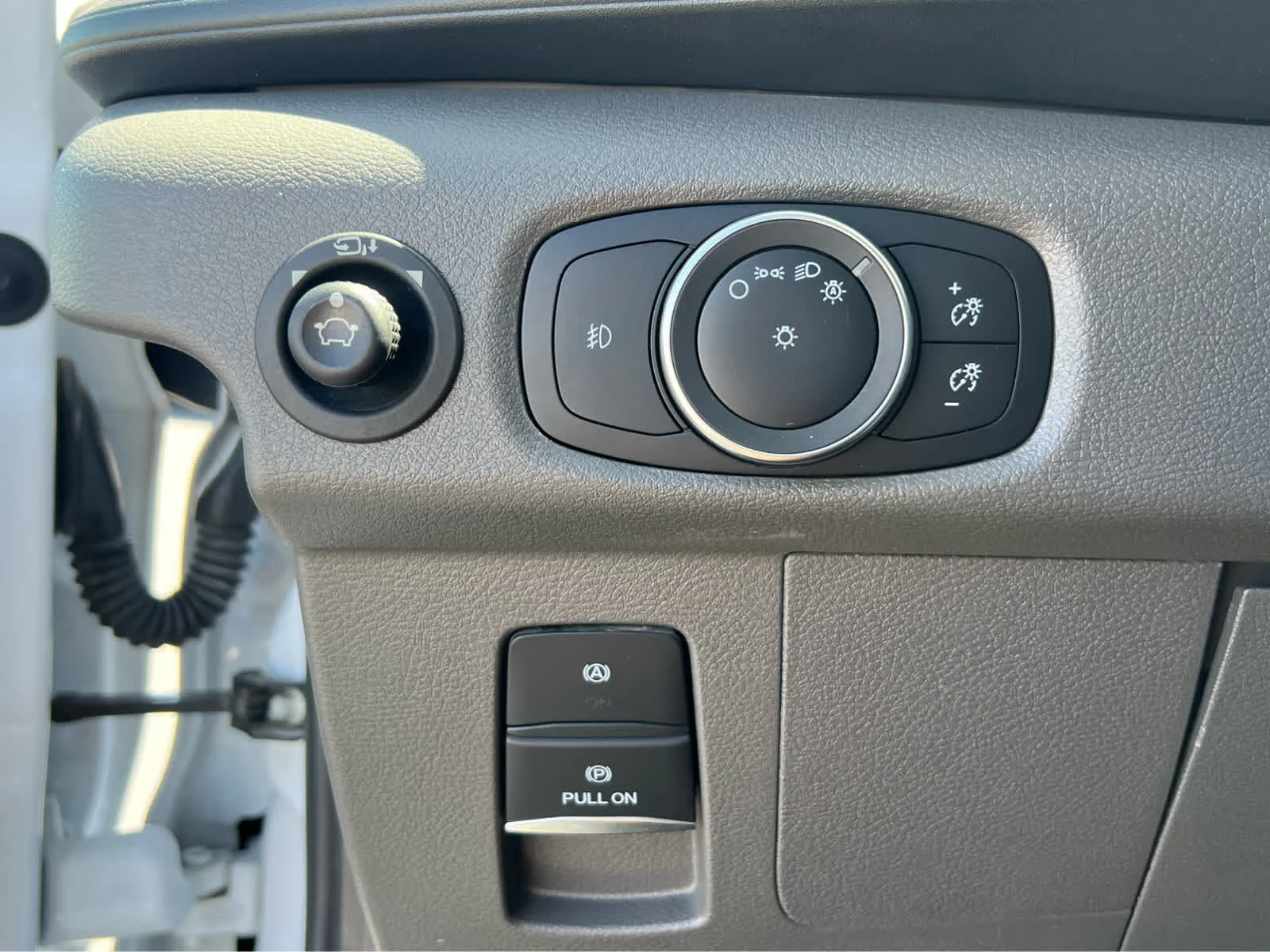2025 Ford Transit Passenger Van XLT - Photo 30