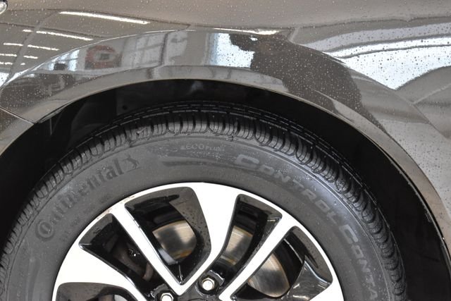 Used 2013 Gray Honda EX-L image 29