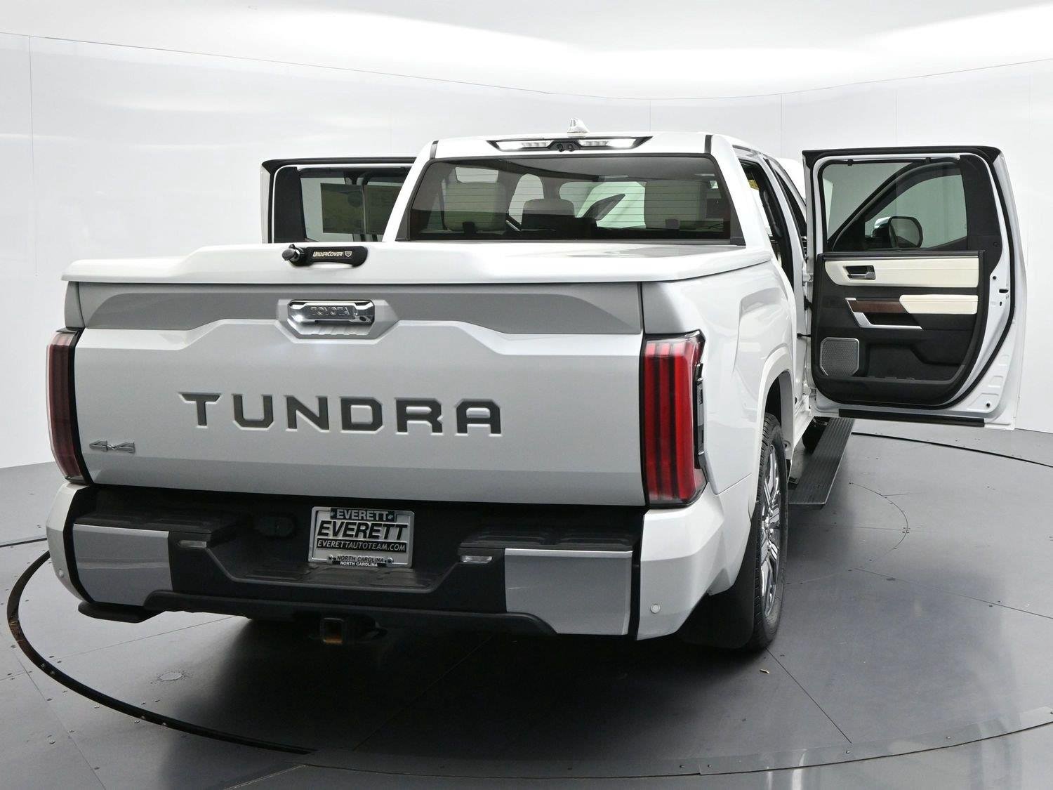 Used 2023 White Toyota Capstone Hybrid image 43