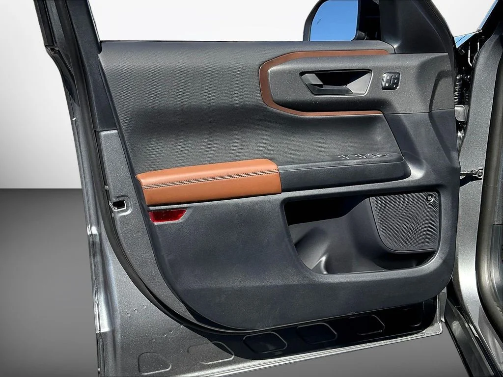 New 2026 Carbonized Gray Metallic Ford Outer Banks® image 25
