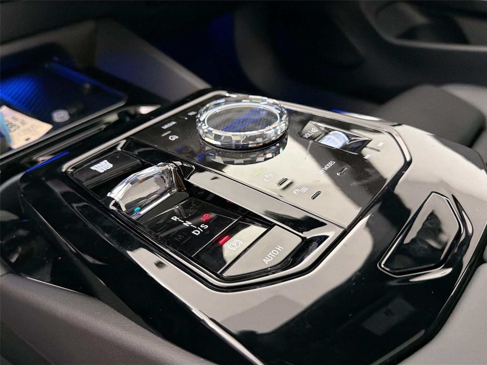 2026 BMW 5 Series 530i - Photo 17