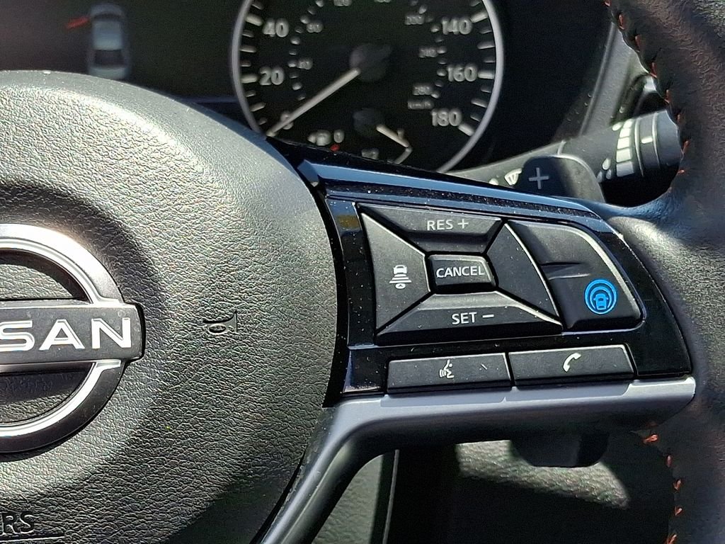 Used 2024 White Nissan 2.0 SR image 23