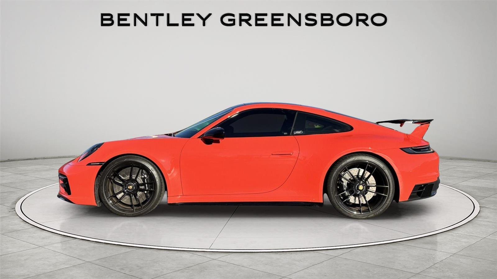 2022 Porsche 911 GTS photo 4