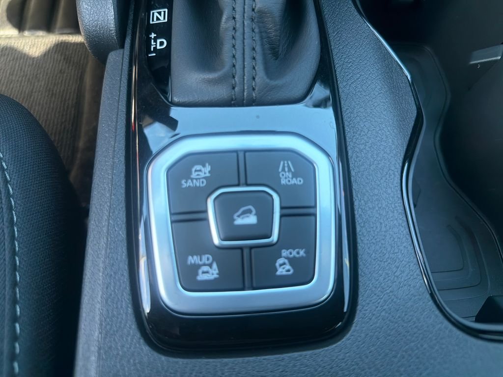 New 2026 Nissan Frontier SV 4D Crew Cab