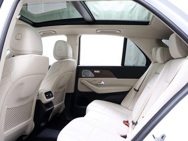 New 2026 Polar White Mercedes-Benz GLE 450 image 13