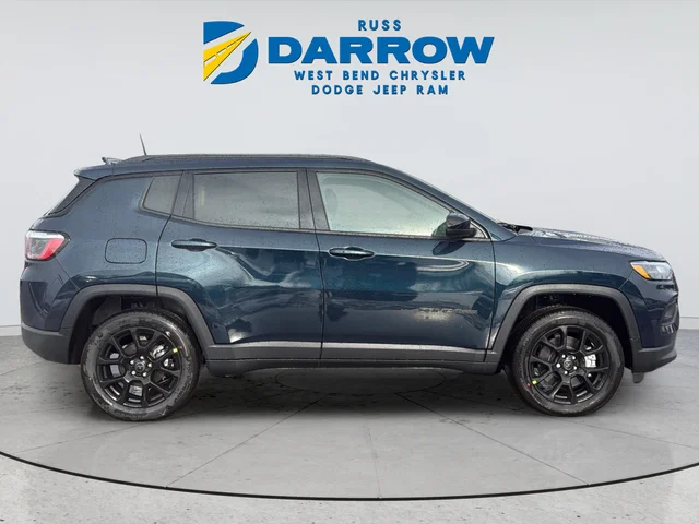 New 2026 Fathom Blue Pearl Coat Jeep Latitude image 6