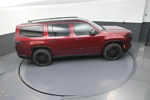 New 2026 Velvet Red Pearl-Coat Exterior Paint Jeep Limited Reserve image 17