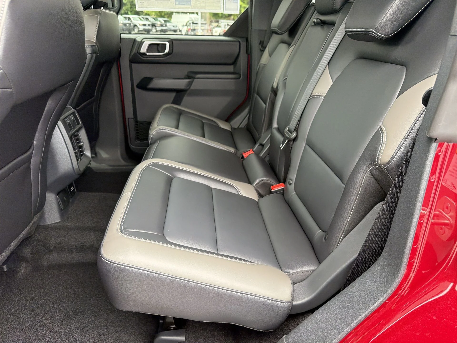 New 2026 Ruby Red Metallic Tinted Clearcoat Ford Outer Banks® image 24