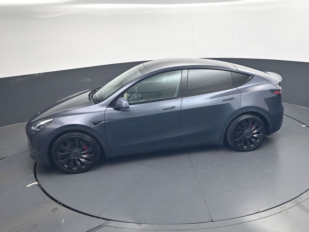 Used 2020  Tesla Performance image 28