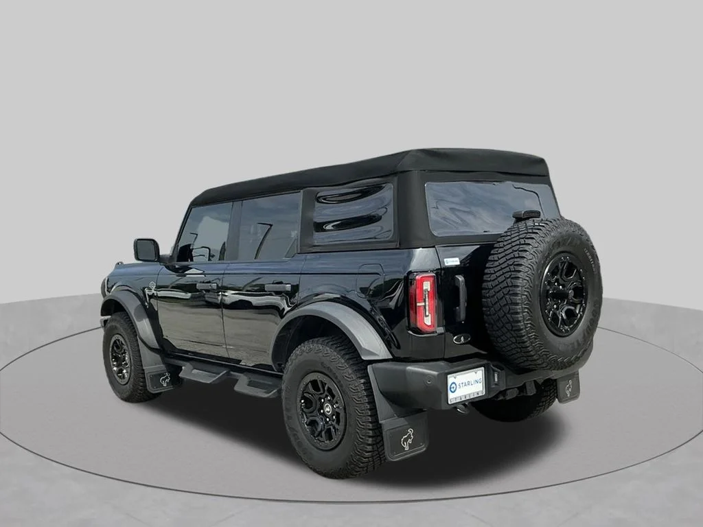 Used 2024 Black Ford Wildtrak image 6