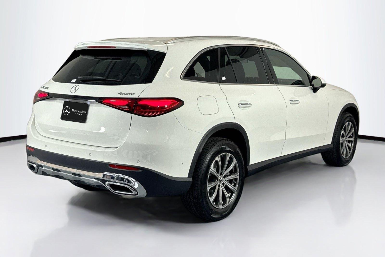 New 2026 Black Mercedes-Benz GLC 300 image 5