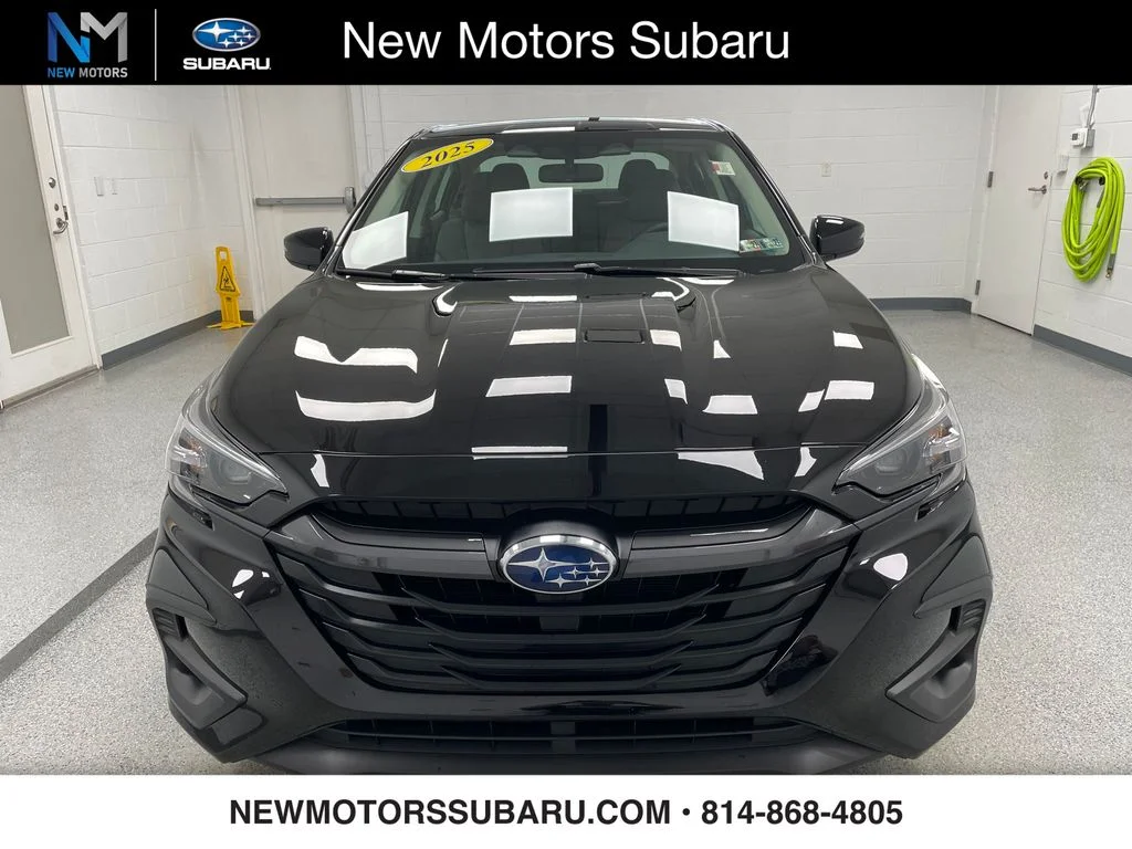 Used 2025 Crystal Black Silica Subaru Premium image 2