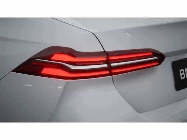 Used 2026 Alpine White BMW 530i image 7