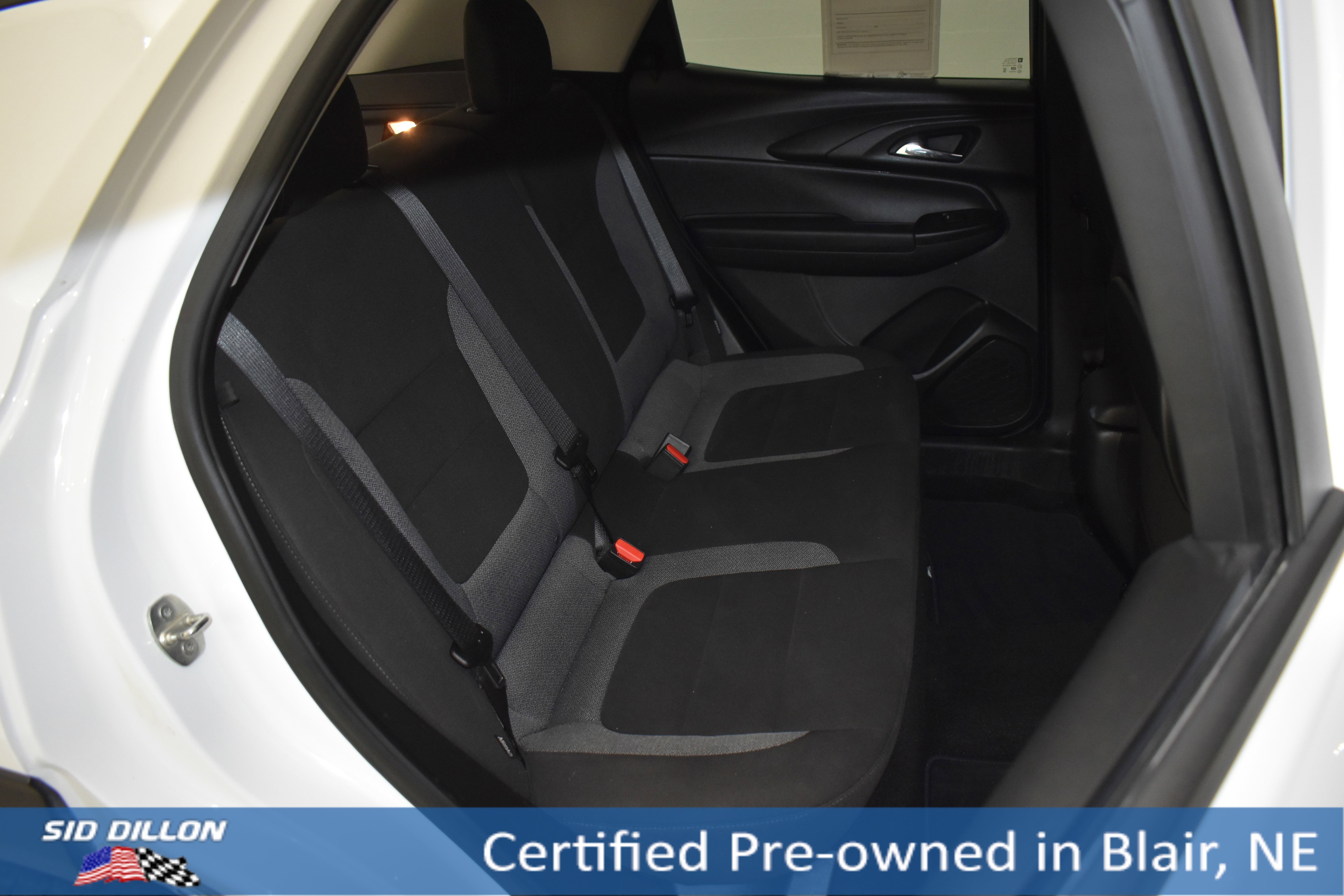 Used 2021 Summit White Chevrolet LT image 9