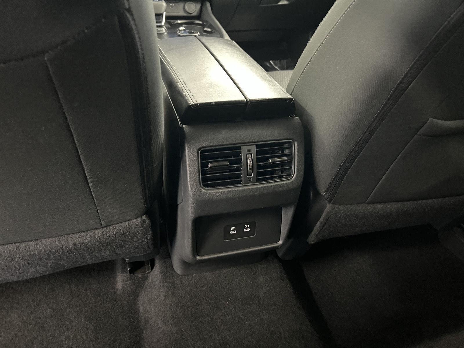 2025 Nissan Rogue SV - Photo 26