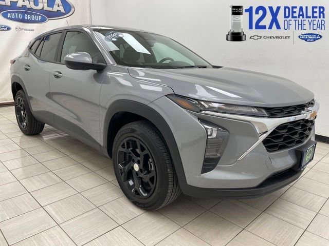 2024 Chevrolet Trax LS's photo