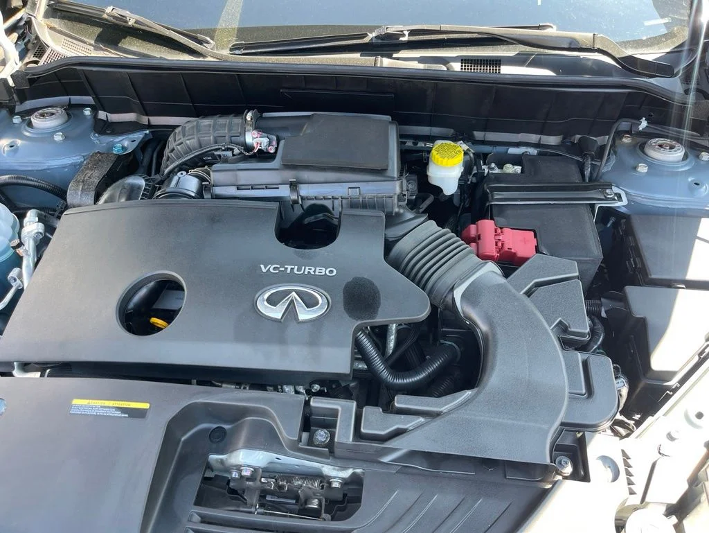 Used 2023 Gray INFINITI LUXE image 22