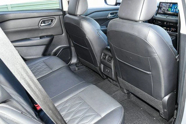 2024 Nissan Rogue Platinum - Photo 30