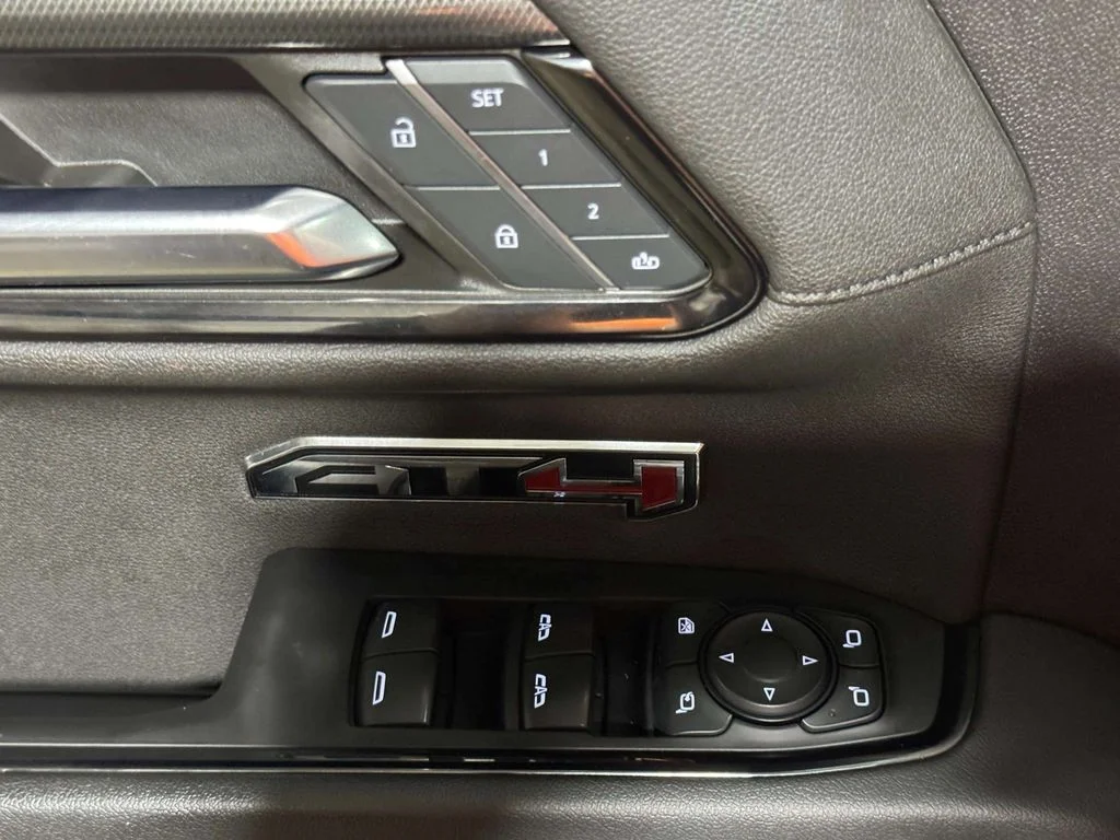 Used 2023 Onyx Black GMC AT4 image 24