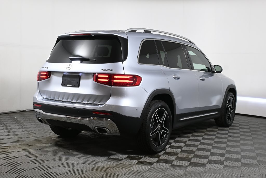 New 2026 Cirrus Silver Metallic Mercedes-Benz GLB 250 image 39