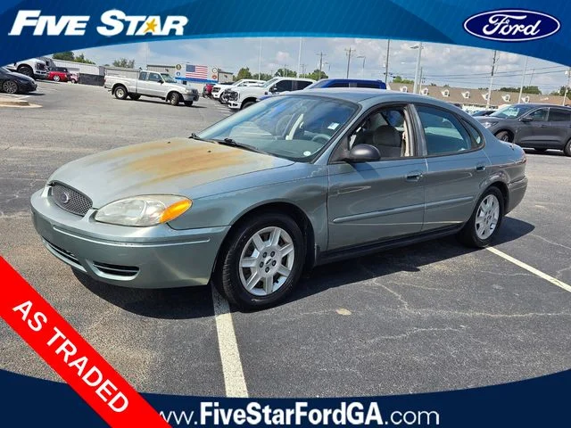 Used 2005 Green Ford SE image 3