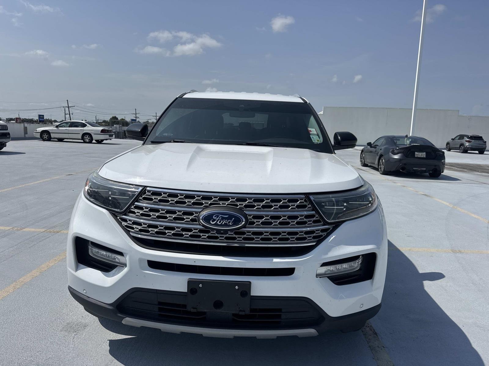 Used 2022 Oxford White Ford Limited image 2