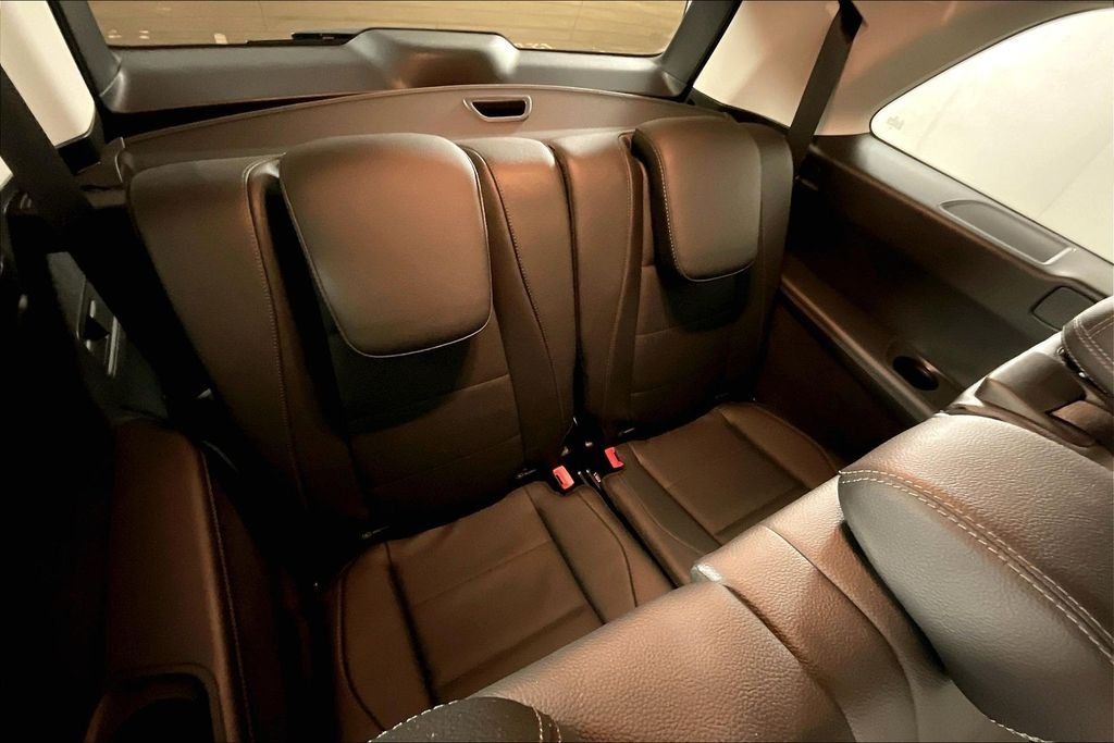 Certified Used 2023 Black Mercedes-Benz GLS 450 image 23