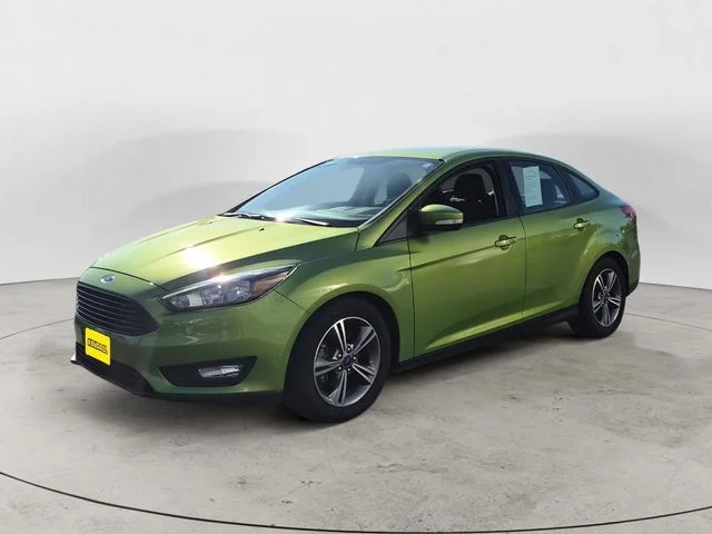 2018 Ford Focus Sedan SE's photo
