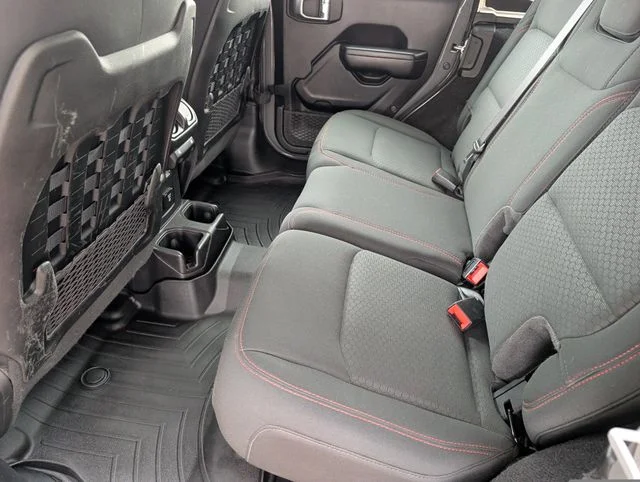 Used 2021 Gray Clearcoat Jeep Unlimited Rubicon image 10
