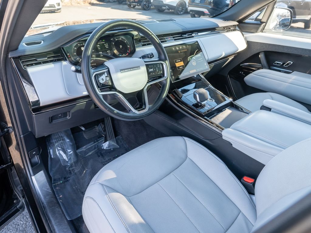 Certified Used 2024 Black Land Rover SE image 12