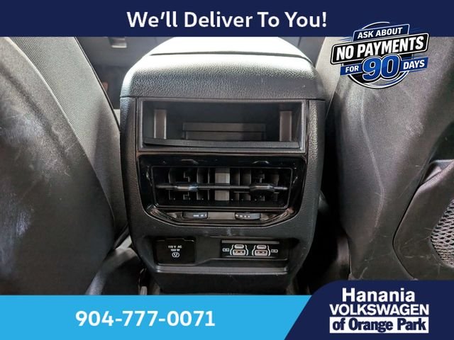 Used 2024 Gray Jeep Altitude image 15