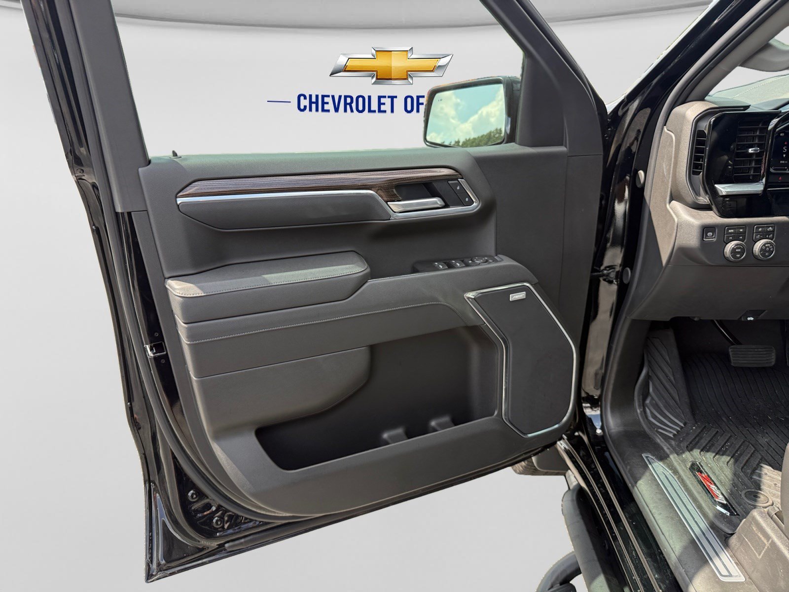 2026 Chevrolet Silverado 1500 LT Trail Boss - Photo 10