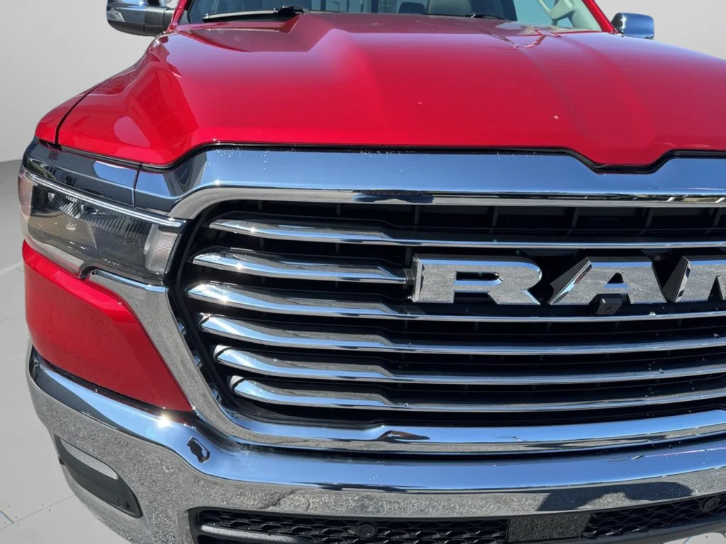 New 2026 Molten Red Pearl-Coat Exterior Paint RAM Laramie image 43