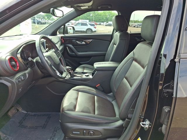 Certified Used 2022 Black Chevrolet RS image 13