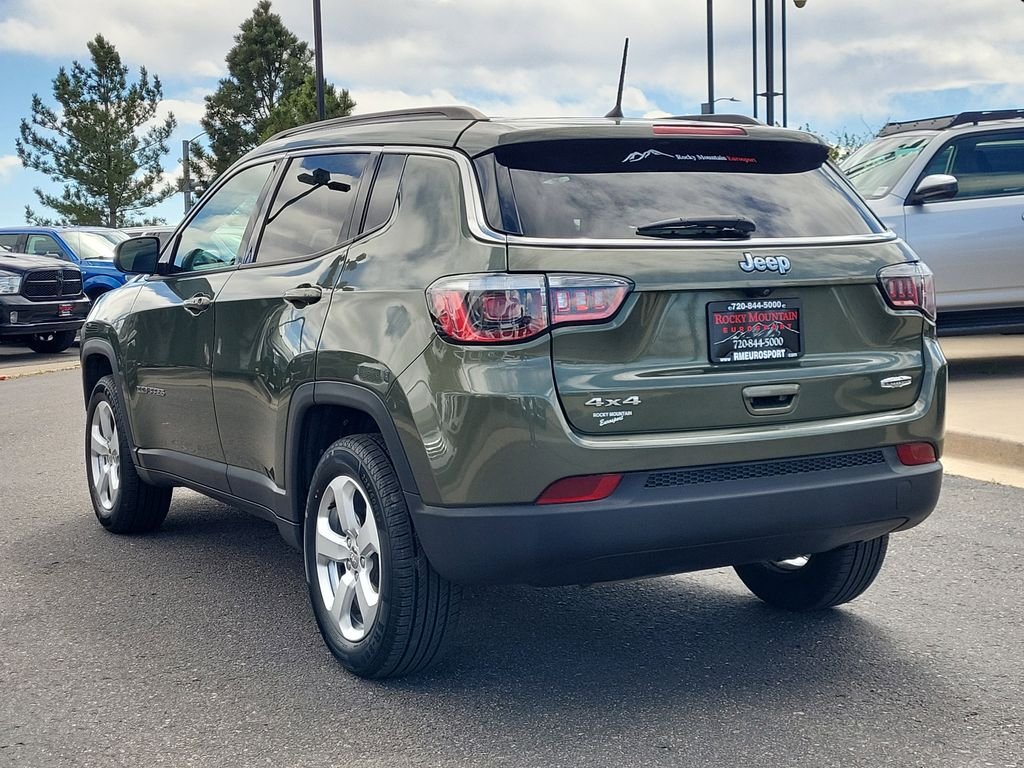 Used 2018 Green Jeep Latitude image 5