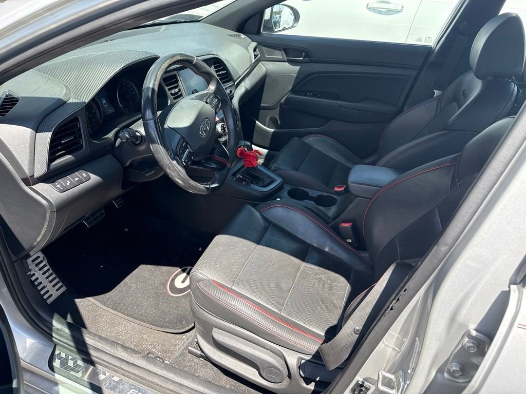Used 2019 Silver Hyundai Sport image 8