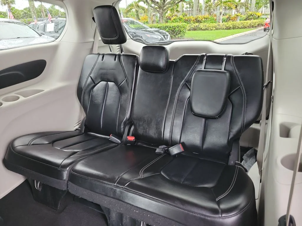 Used 2023 White Chrysler Touring L image 14